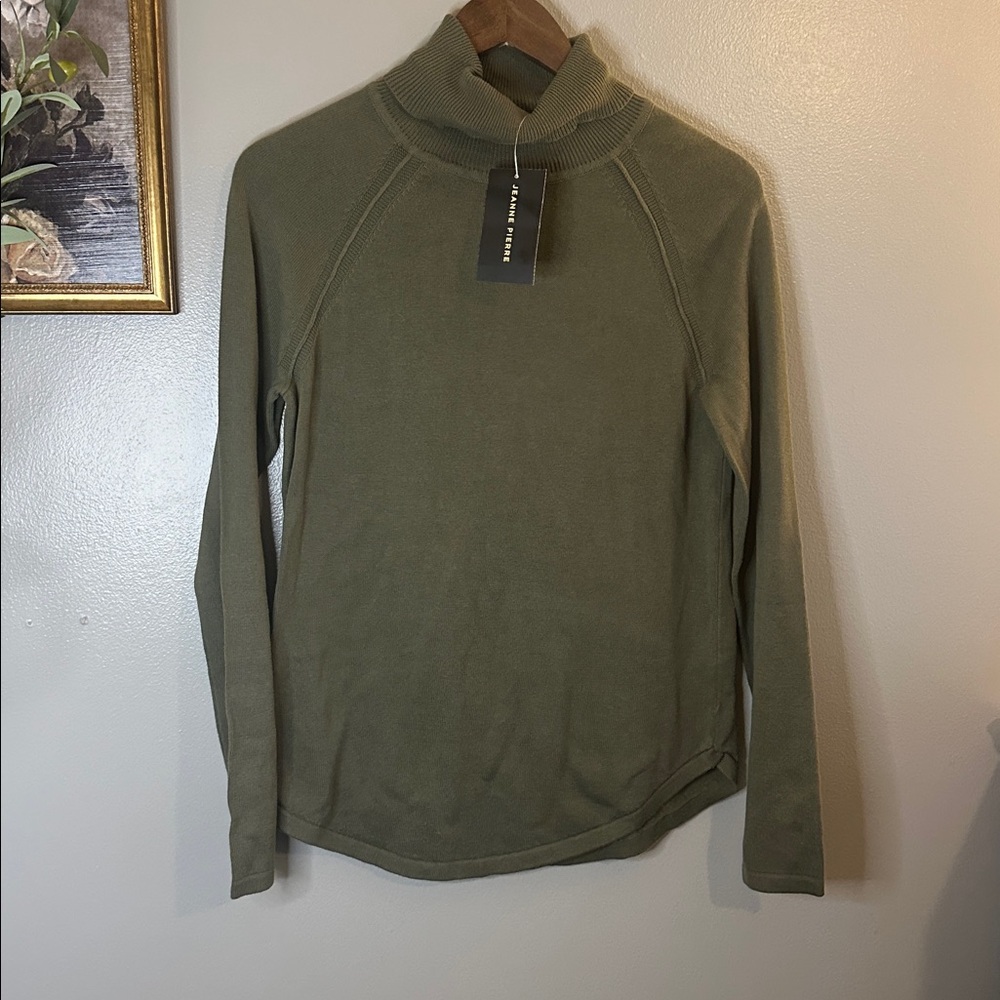 Jeanne Pierre Olive Green Turtleneck Sweater Small NWT Soft Knit Minimalist Cozy - Picture 7 of 7